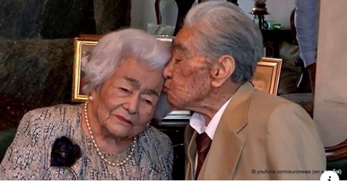Der Ehemann des ältesten Ehepaars der Welt stirbt an Seite seiner Frau, die mit 104 Jahren Witwe wurde